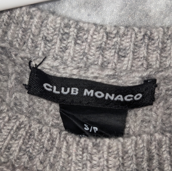 Club Monaco - Picture 8 of 9